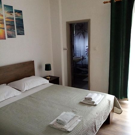 Apartment Sanja Makarska Esterno foto