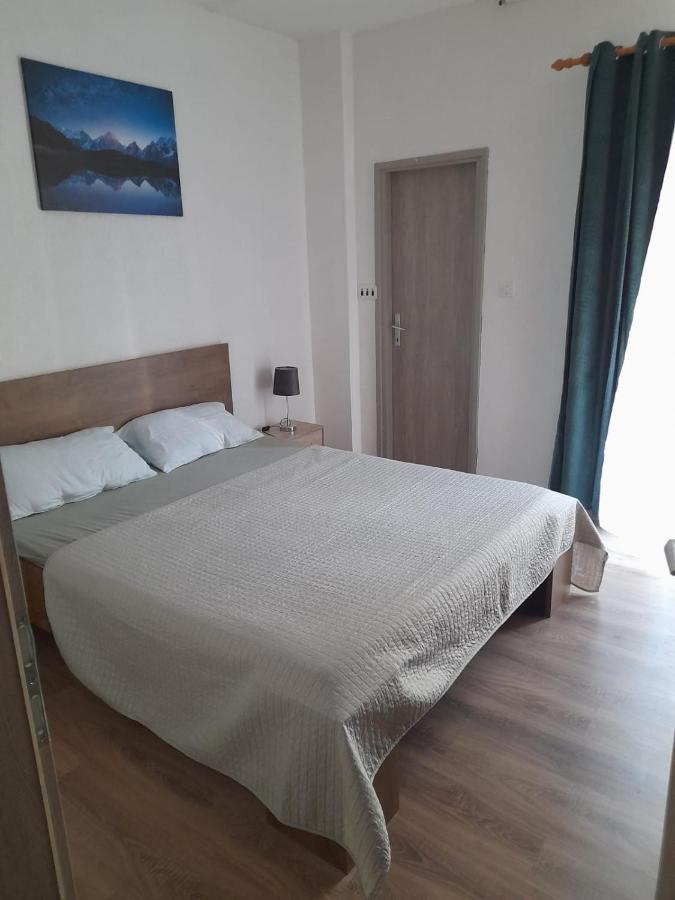 Apartment Sanja Makarska Esterno foto